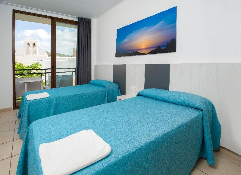 Apartamentos Tramuntana Sant Antoni de Portmany Zimmer foto